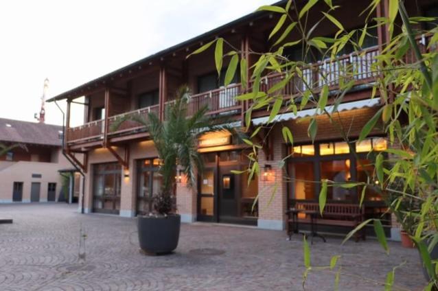 Hotel Breiti Bachenbulach Ngoại thất bức ảnh